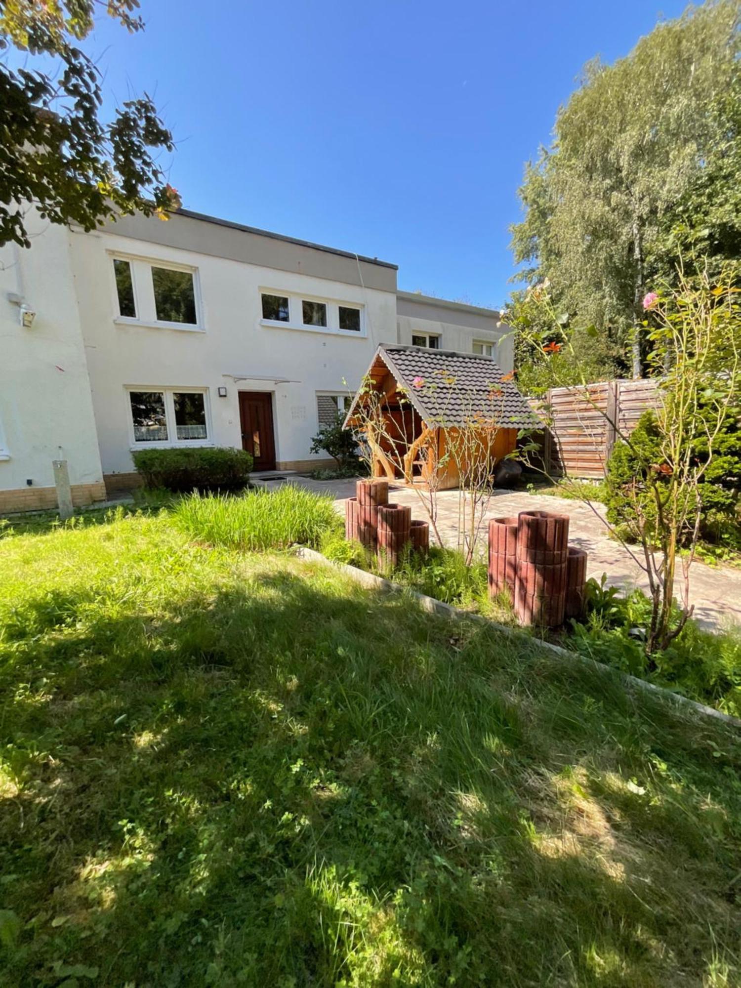 Messe-Apartment, 4 Schlafzimmer, 80 Qm, Garten - 6 Km Zur Messe, Verkehrsguenstig, Ruhig, Parkplaetze Nürnberg Kültér fotó